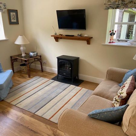 Oke Apple Cottage Shillingstone Buitenkant foto