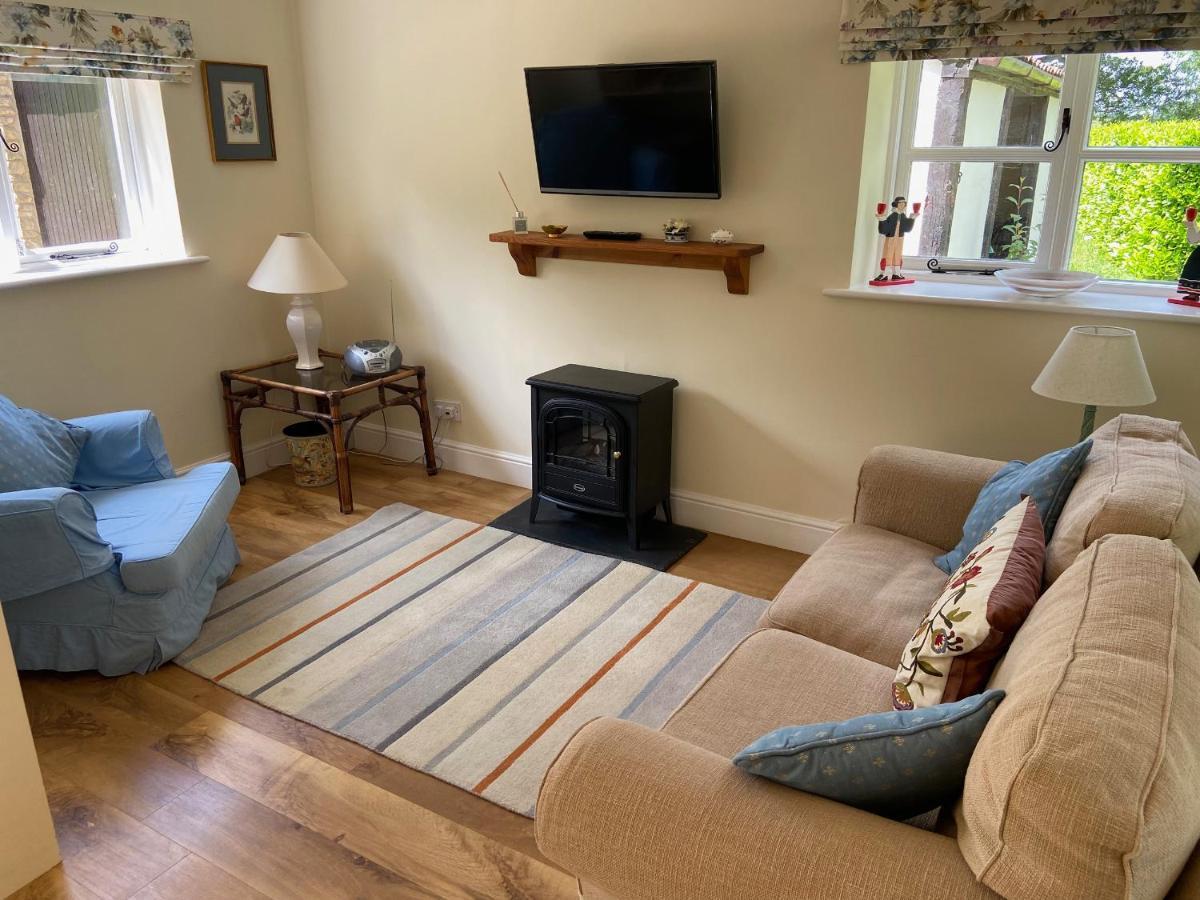 Oke Apple Cottage Shillingstone Buitenkant foto